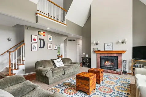 1365 Pheasant Trail Hampshire IL 60140