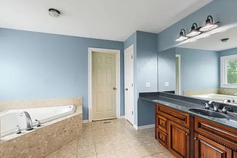 1365 Pheasant Trail Hampshire IL 60140