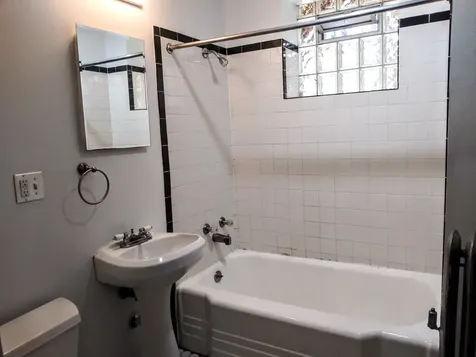 709 West Cornelia Avenue Chicago IL 60657
