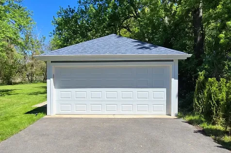 15018 West Russell Road Zion IL 60099