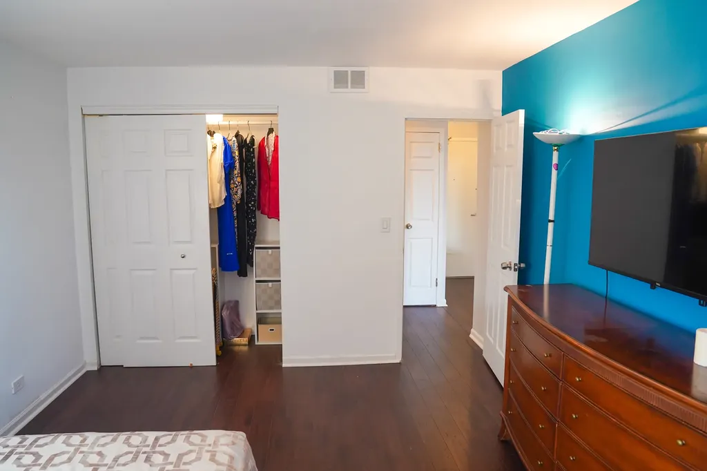 6301 North Sheridan Road Chicago IL 60660