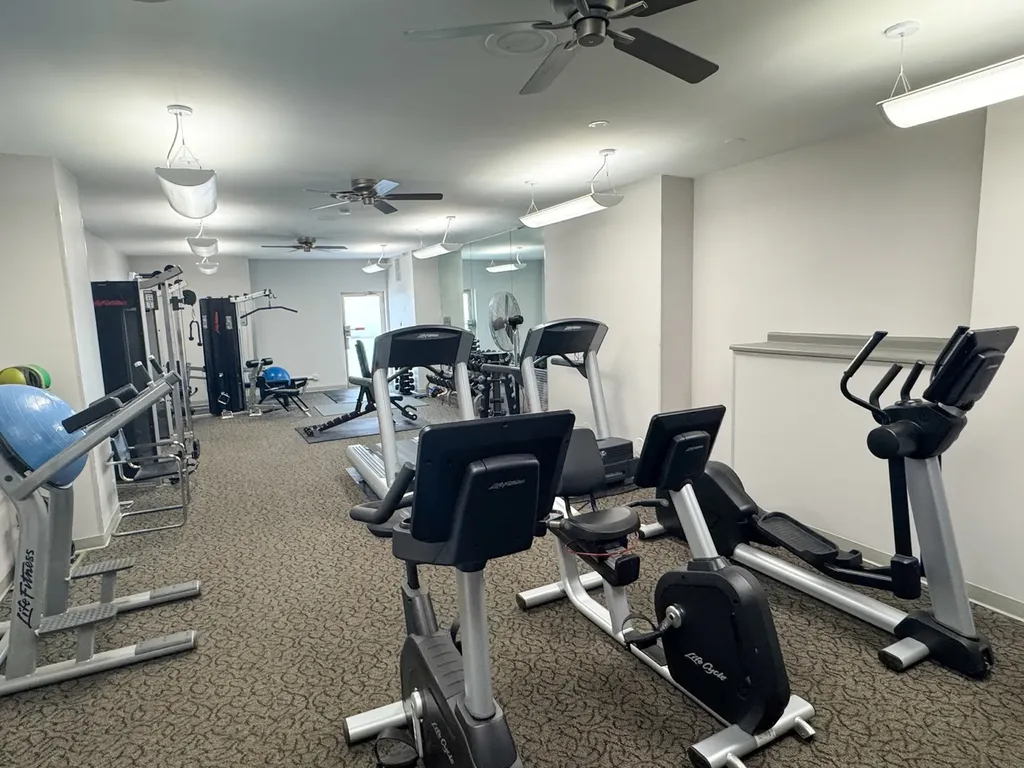 6301 North Sheridan Road Chicago IL 60660