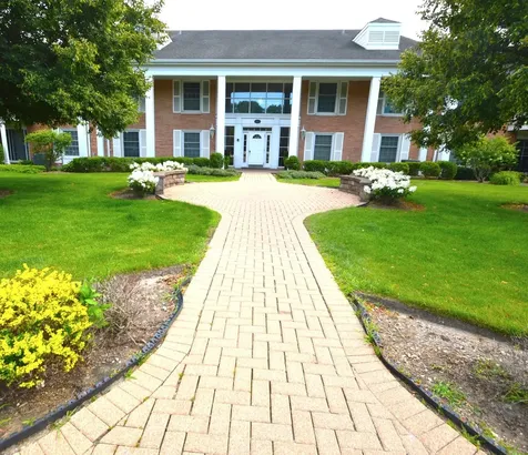 112 Carriage Way Drive Burr Ridge IL 60527