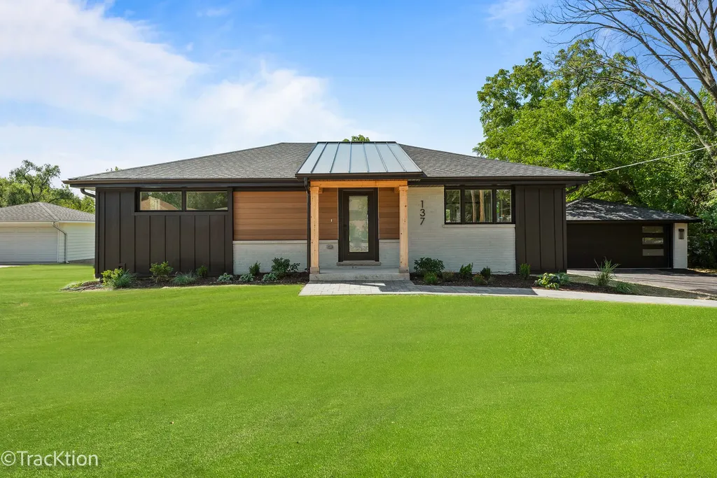 137 West Chicago Avenue Downers Grove IL 60515