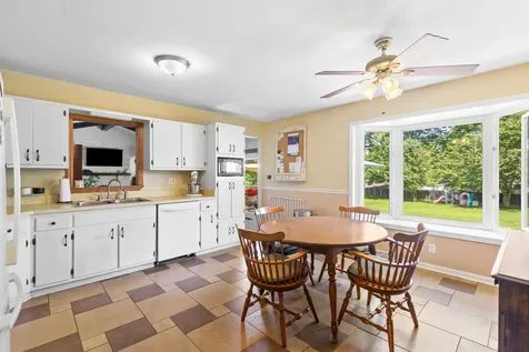 158 Tammy Lane Lake Holiday IL 60552