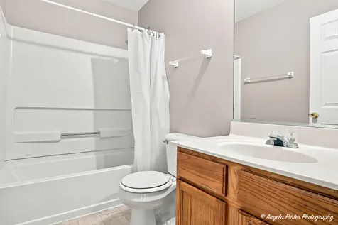 487 South Litchfield Drive Round Lake IL 60073