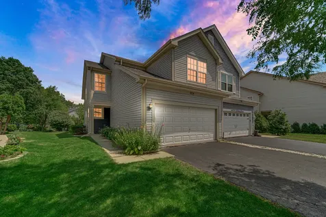 1424 Derby Lane Mundelein IL 60060