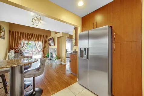 1424 Derby Lane Mundelein IL 60060