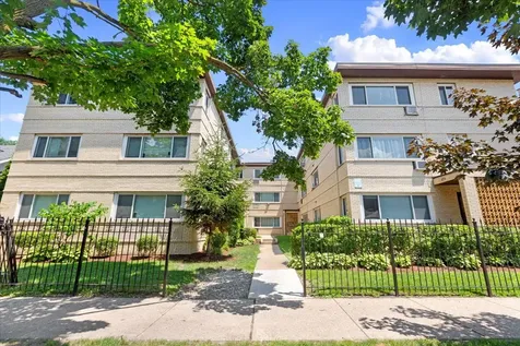6715 North Hermitage Avenue Chicago IL 60626