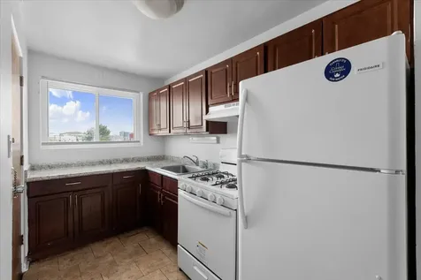 6715 North Hermitage Avenue Chicago IL 60626