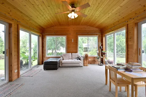 823 Milbeck Avenue Elk Grove Village IL 60007
