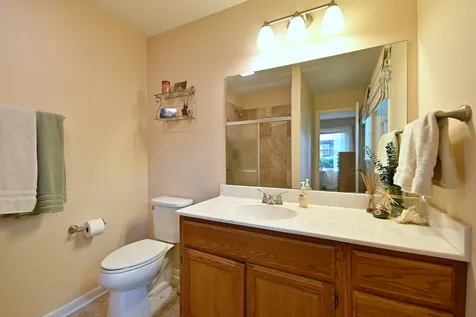 823 Milbeck Avenue Elk Grove Village IL 60007