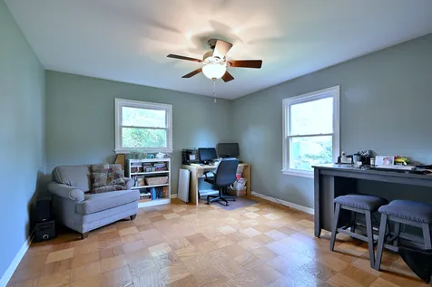 823 Milbeck Avenue Elk Grove Village IL 60007