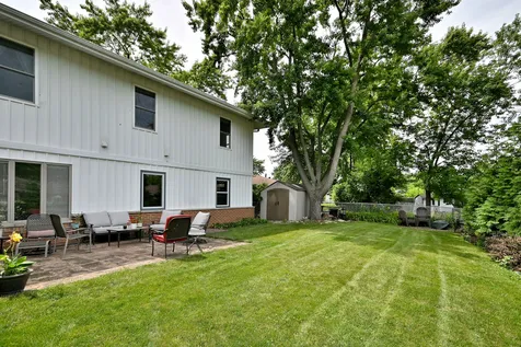 823 Milbeck Avenue Elk Grove Village IL 60007