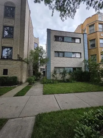 6050 North Washtenaw Avenue Chicago IL 60659