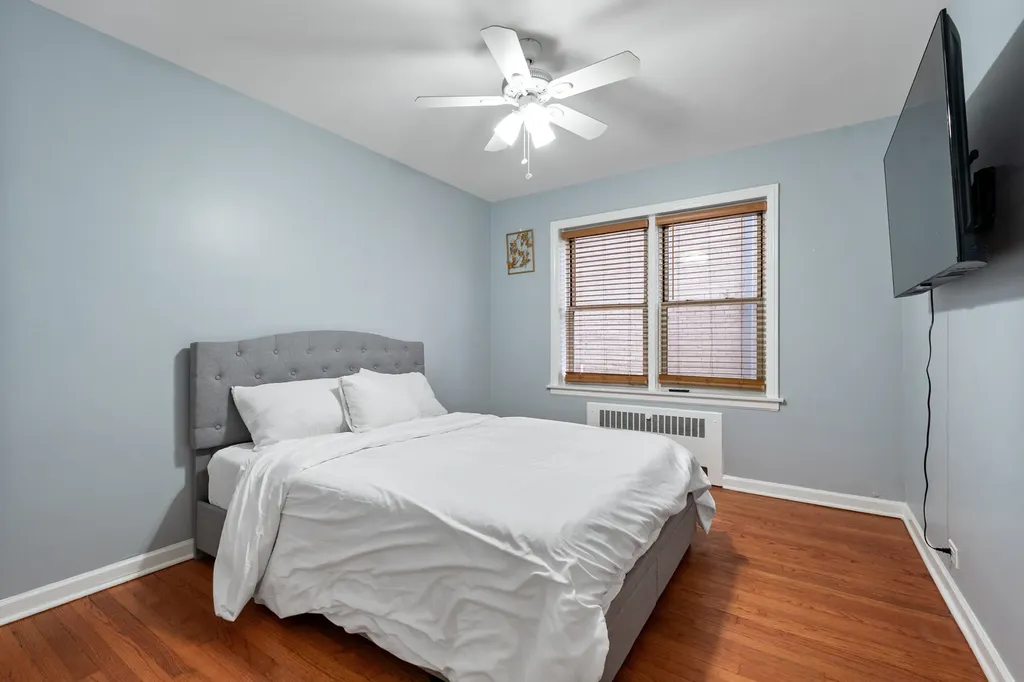 6128 North Francisco Avenue Chicago IL 60659