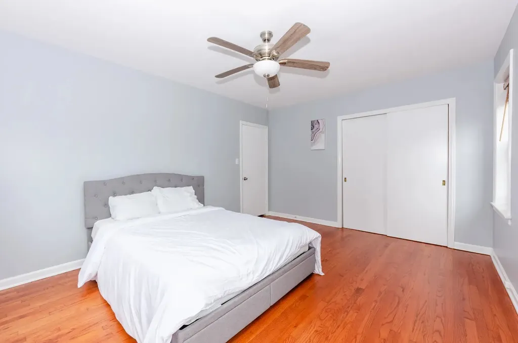 6128 North Francisco Avenue Chicago IL 60659