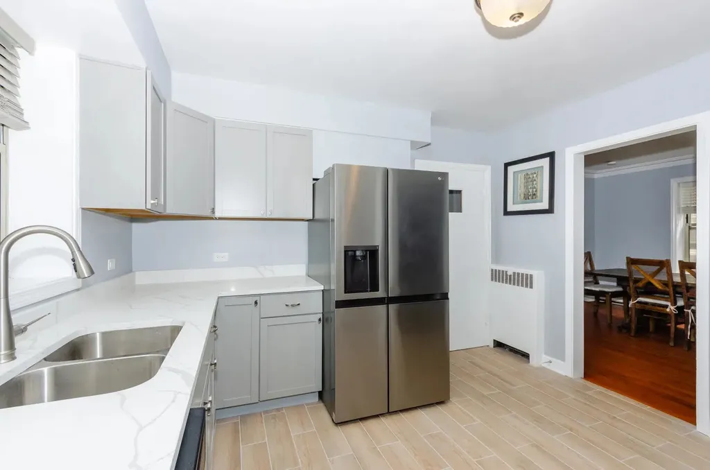 6128 North Francisco Avenue Chicago IL 60659