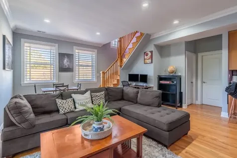 2551 West Arthur Avenue Chicago IL 60645