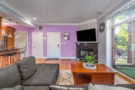 2551 West Arthur Avenue Chicago IL 60645