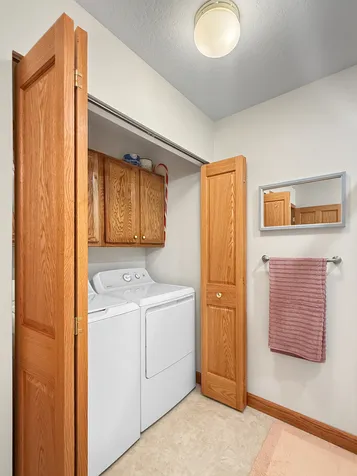562 Pine Meadow Drive Dixon IL 61021