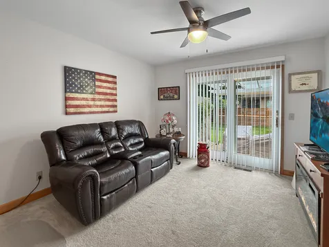 562 Pine Meadow Drive Dixon IL 61021
