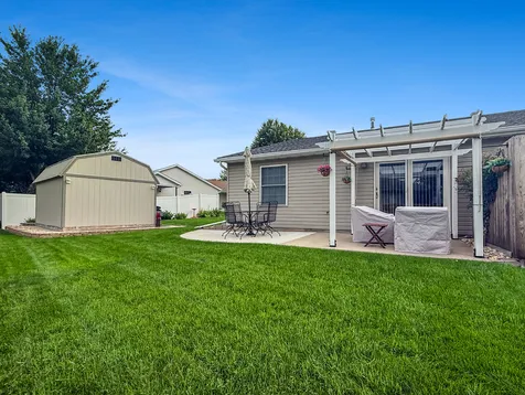 562 Pine Meadow Drive Dixon IL 61021