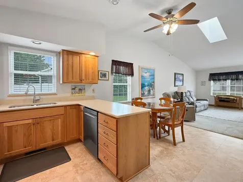 562 Pine Meadow Drive Dixon IL 61021