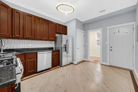 2951 North Allen Street Chicago IL 60618