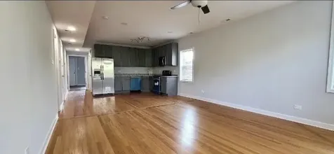 619 East Groveland Park Chicago IL 60616