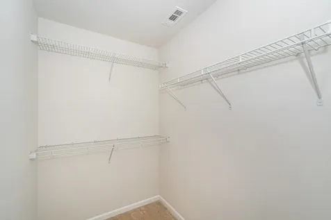 69 Nicholas Drive W Des Plaines IL 60016
