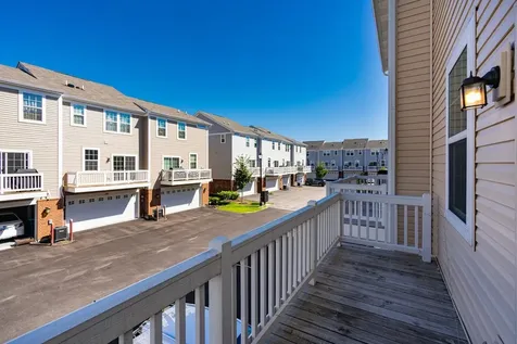 69 Nicholas Drive W Des Plaines IL 60016