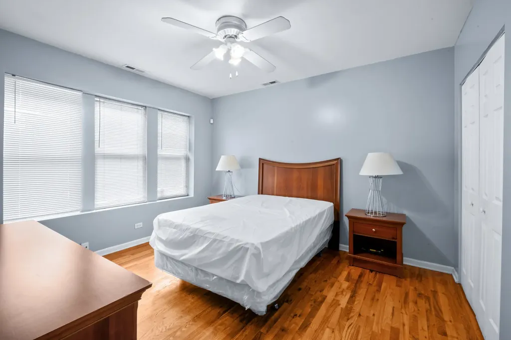 1303 East 71st Place Chicago IL 60619