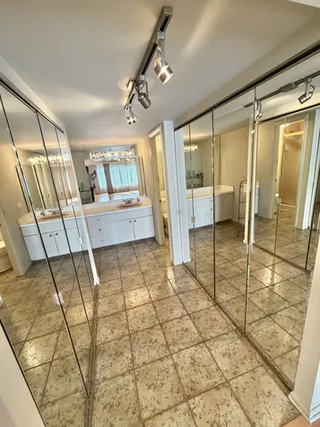 3505 Lakeview Drive Hazel Crest IL 60429