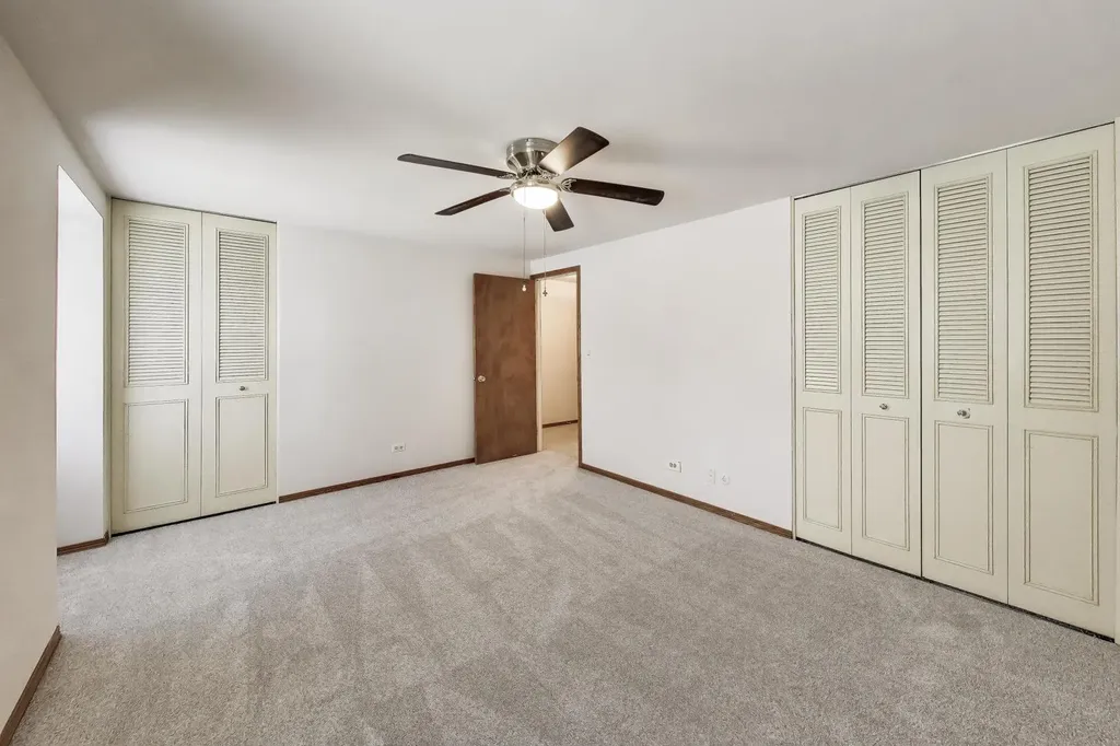 816 Mansfield Court Schaumburg IL 60194