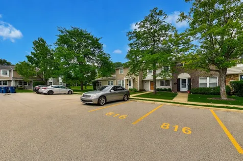 816 Mansfield Court Schaumburg IL 60194