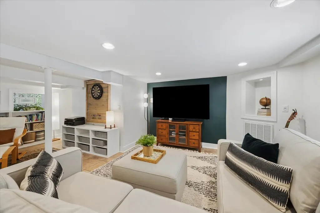 4146 Park Avenue Brookfield IL 60513