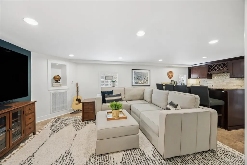 4146 Park Avenue Brookfield IL 60513