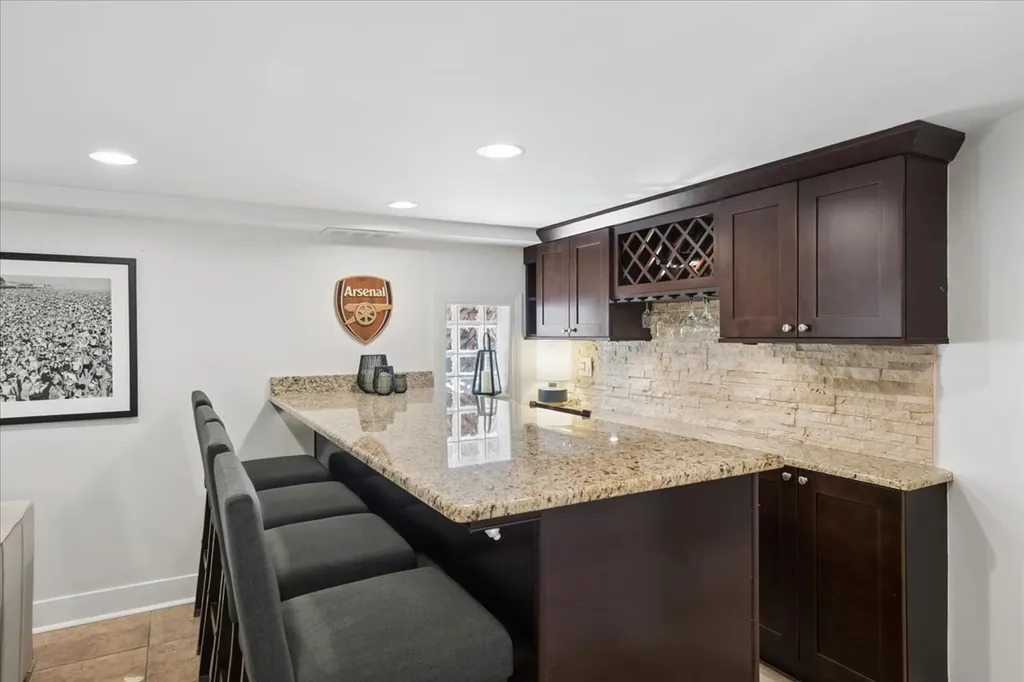 4146 Park Avenue Brookfield IL 60513
