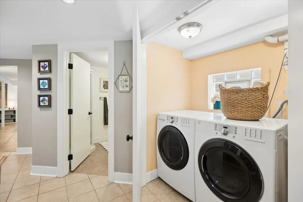 4146 Park Avenue Brookfield IL 60513