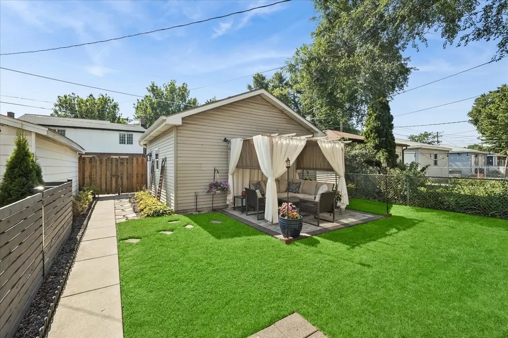 4146 Park Avenue Brookfield IL 60513