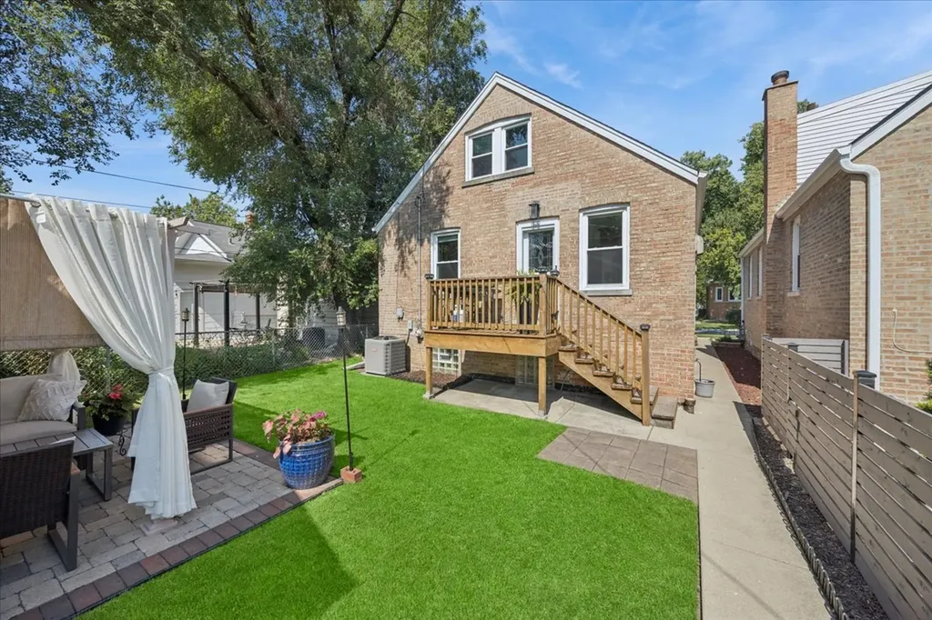 4146 Park Avenue Brookfield IL 60513
