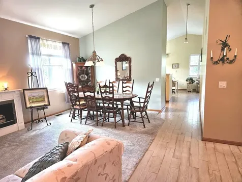 1526 Benzie Circle Romeoville IL 60446