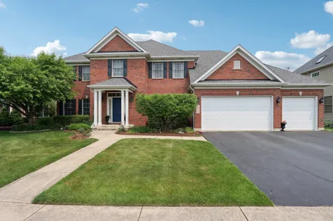 40W612 North Blue Lake Circle Campton Hills IL 60175