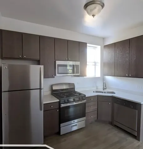 2814 North Troy Street Chicago IL 60618