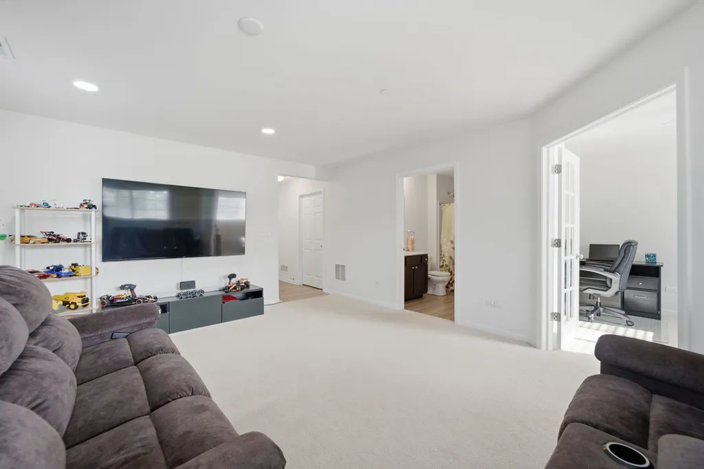 4450 Monroe Court Naperville IL 60564