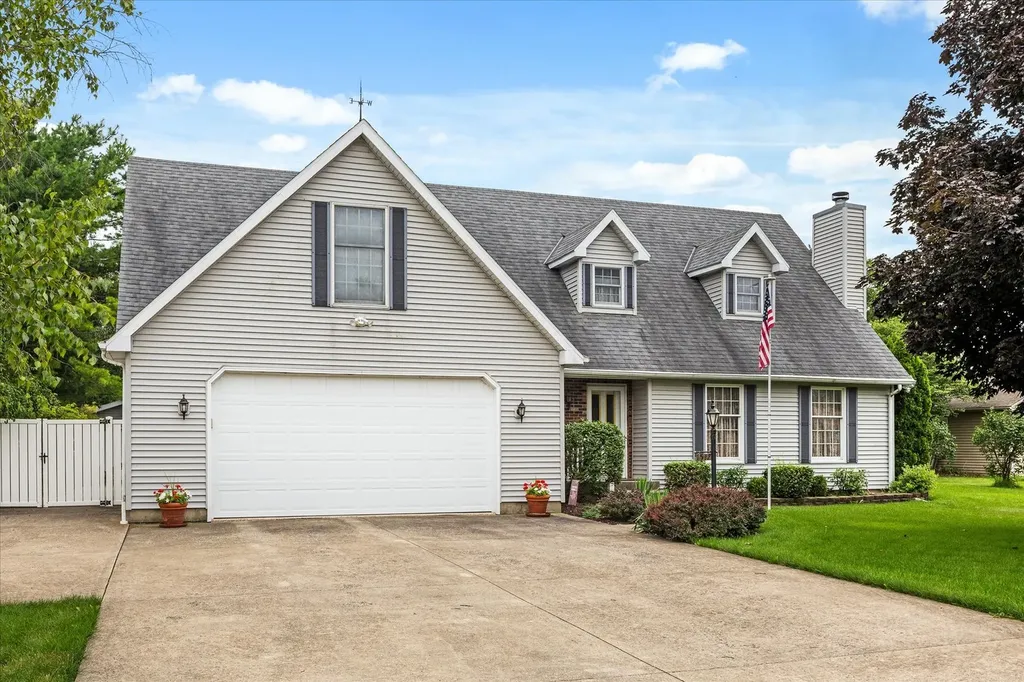 1517 East 1st Street Streator IL 61364