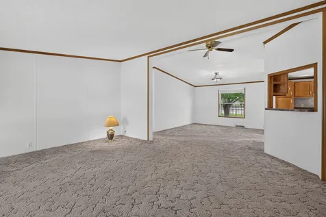 414 North Pine Street Gardner IL 60424
