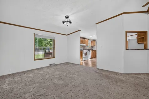 414 North Pine Street Gardner IL 60424