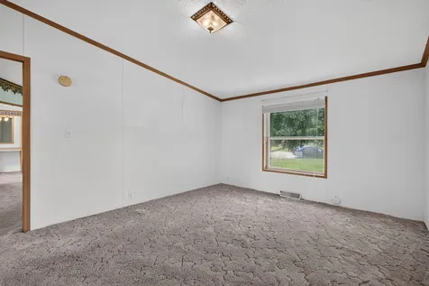 414 North Pine Street Gardner IL 60424